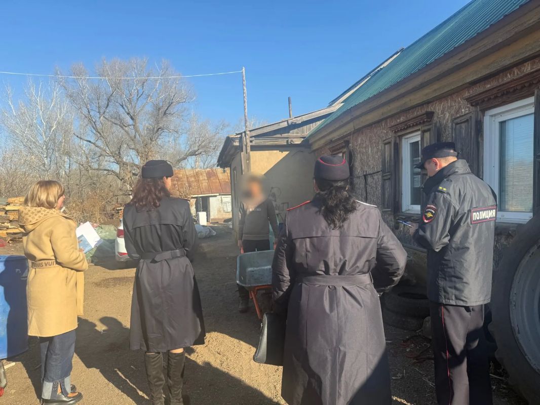 Оренбургские полицейские приняли участие в межведомственном профилактическом рейде Оренбургские полицейские приняли участие в межведомственном профилактическом рейде