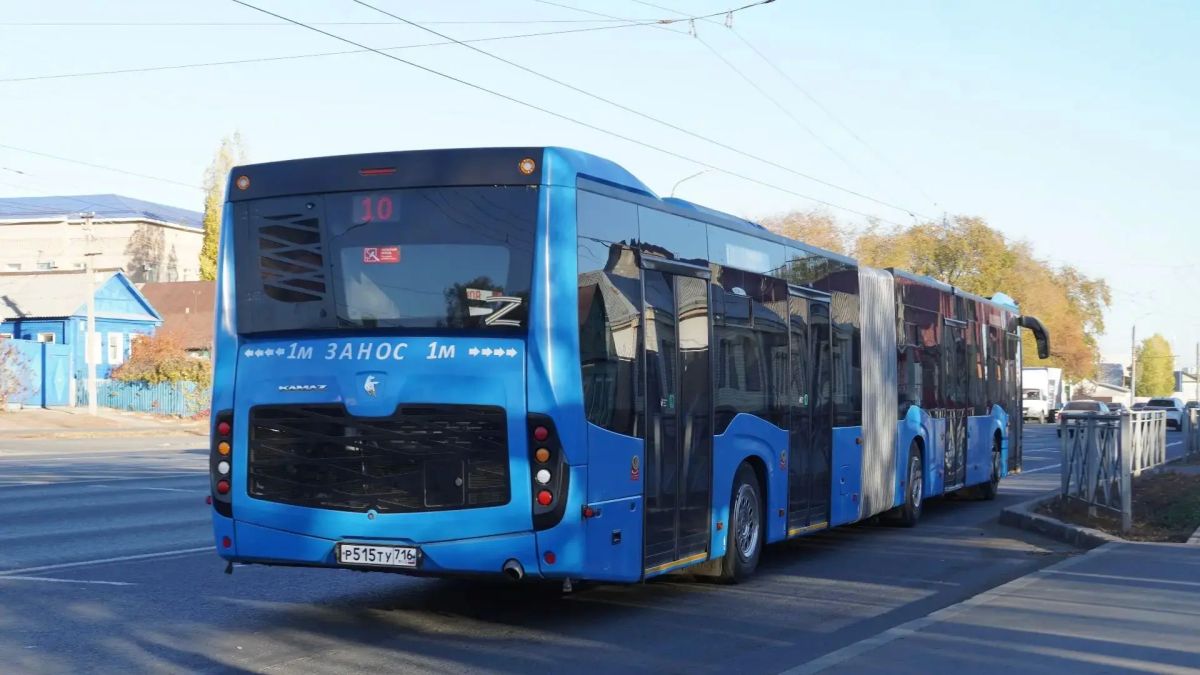 В Оренбурге на тест-драйв вышел автобус КАМАЗ – «гармошка» В Оренбурге на тест-драйв вышел автобус КАМАЗ – «гармошка»