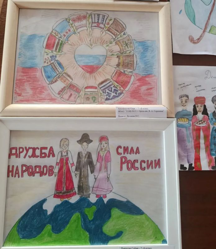 Как в Октябрьском районе рисовали единство народов Как в Октябрьском районе рисовали единство народов
