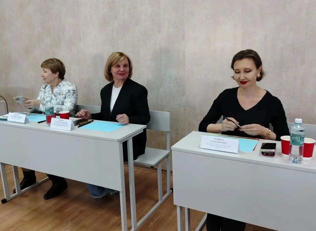 Семья и школа: диалог как способ решения конфликтов Семья и школа: диалог как способ решения конфликтов