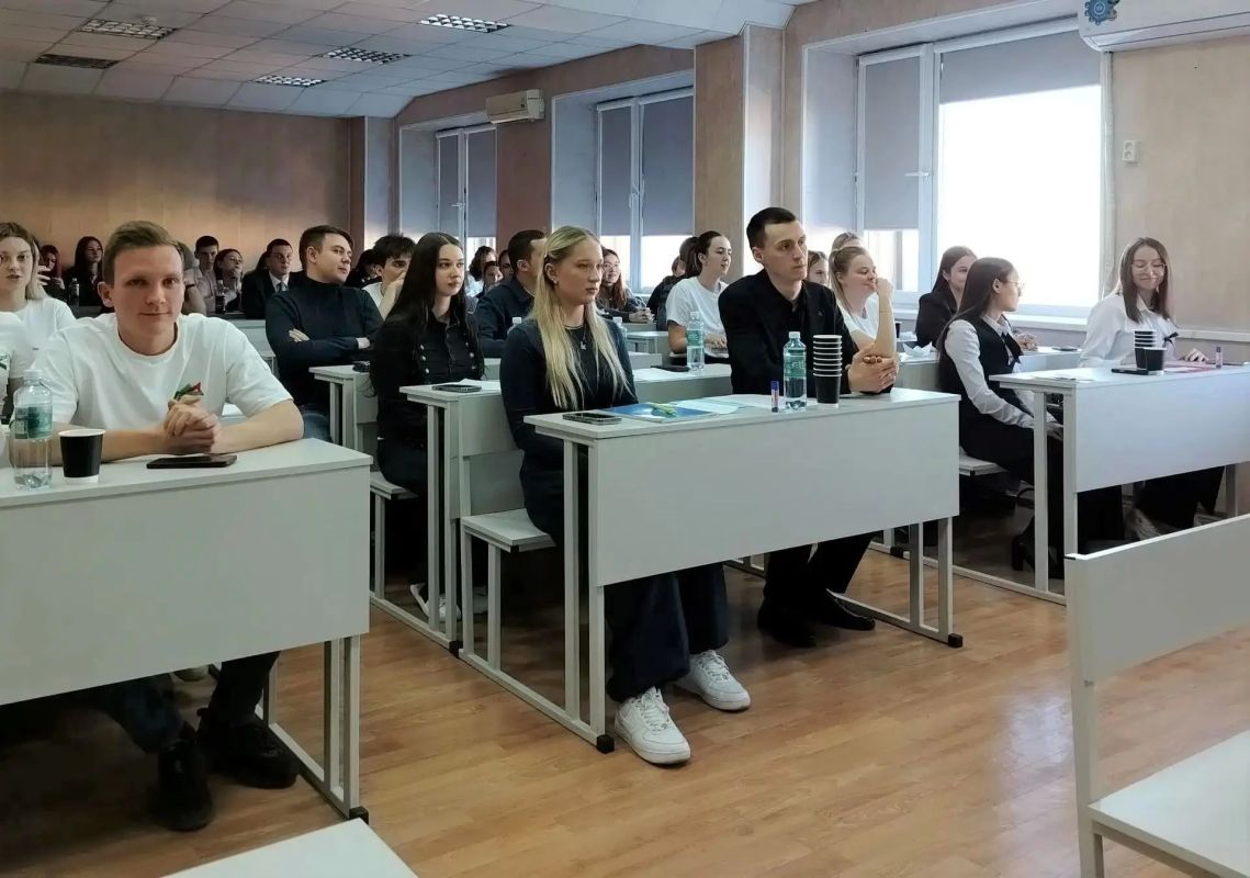 Семья и школа: диалог как способ решения конфликтов Семья и школа: диалог как способ решения конфликтов