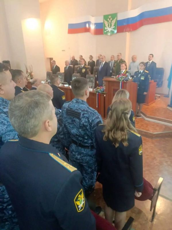 161 год на страже закона: в Оренбуржье чествуют судебных приставов 161 год на страже закона: в Оренбуржье чествуют судебных приставов