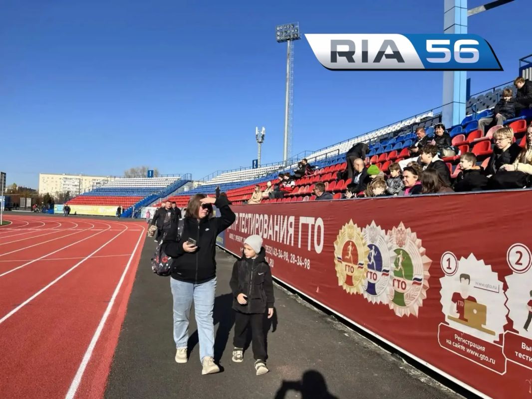В Оренбурге после капитального ремонта открыли стадион «Оренбург» В Оренбурге после капитального ремонта открыли стадион «Оренбург»