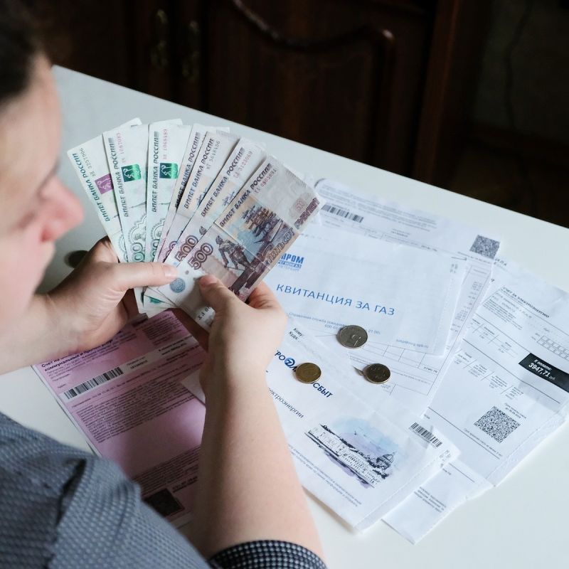 Жительница города выиграла бой с энергетиками после неоправданного списания 33 000 рублей
