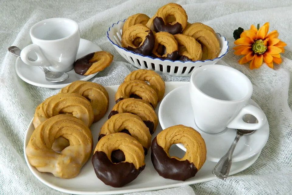 Песочное печенье с секретом: как кукурузный крахмал делает его более нежным