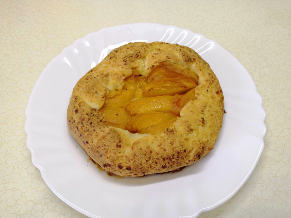 Творожная галета с сочными абрикосами