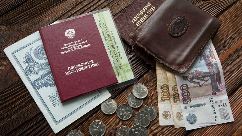 Как декрет может улучшить вашу пенсию: важные нюансы