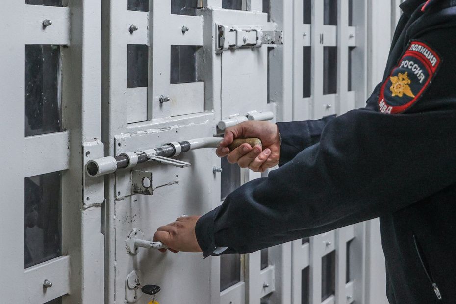 Логотип Instagram стал причиной ареста правозащитника: дело о публичной демонстрации экстремистских символов